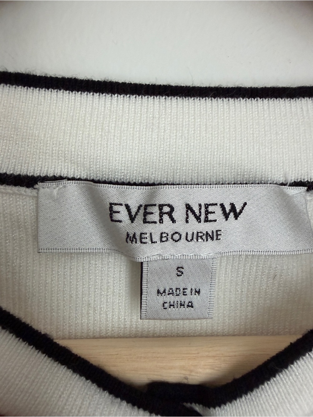 Ever New White & Black Contrast Knit Vest – Size S - Picture 3 of 3